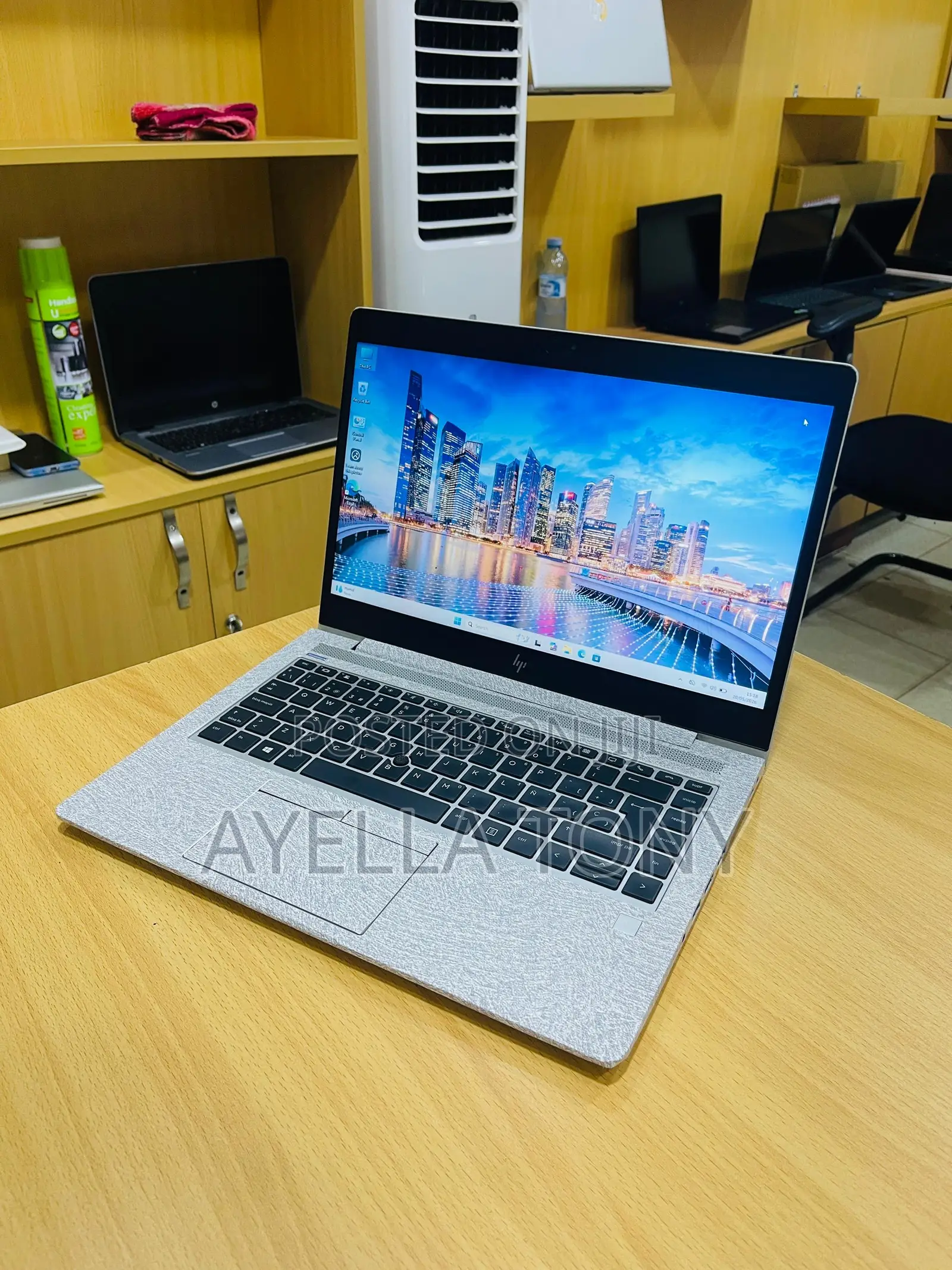 New Laptop HP EliteBook 840 G6 8GB Intel Core i7 SSD 256GB
