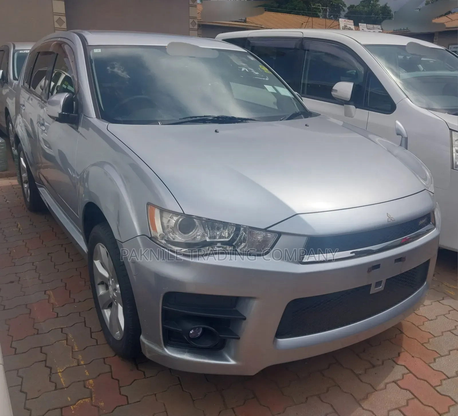 Mitsubishi Outlander SE (AWC) 2013 Silver