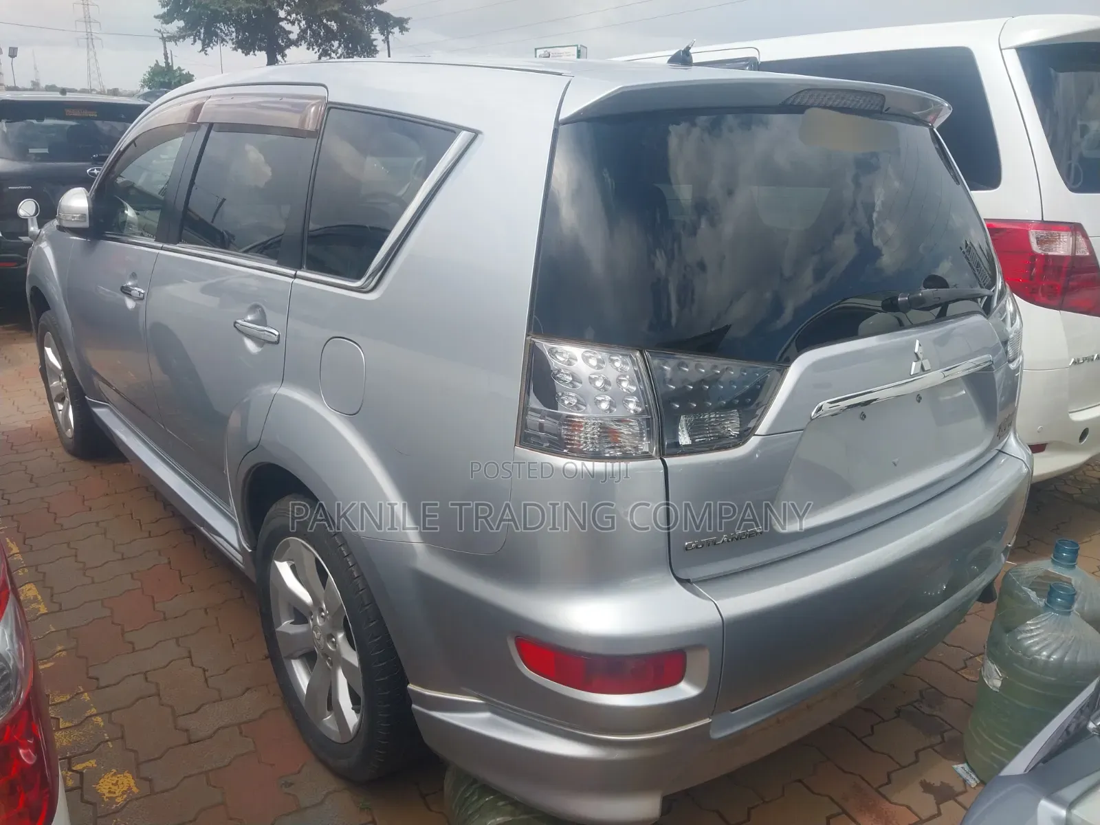Mitsubishi Outlander SE (AWC) 2013 Silver