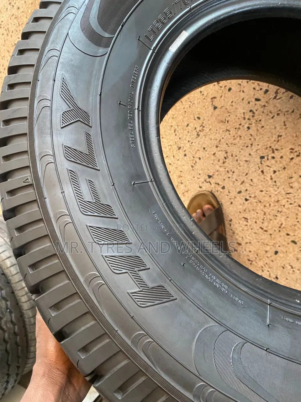 265 70 R15 Hifly the Gd Tires From Gd People Cam Take Them Ur Self.
