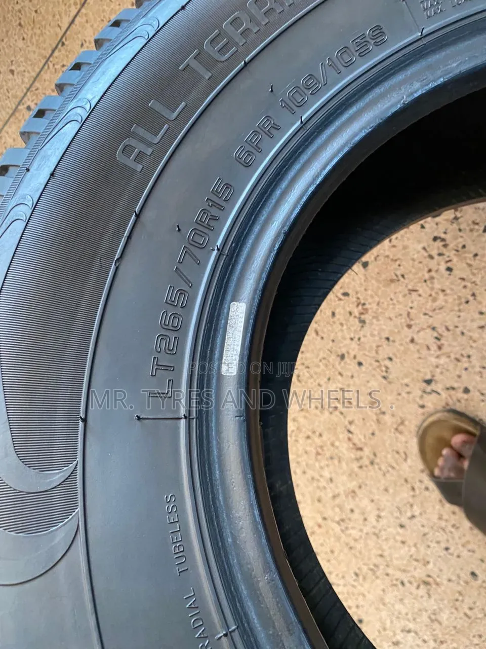 265 70 R15 Hifly the Gd Tires From Gd People Cam Take Them Ur Self.