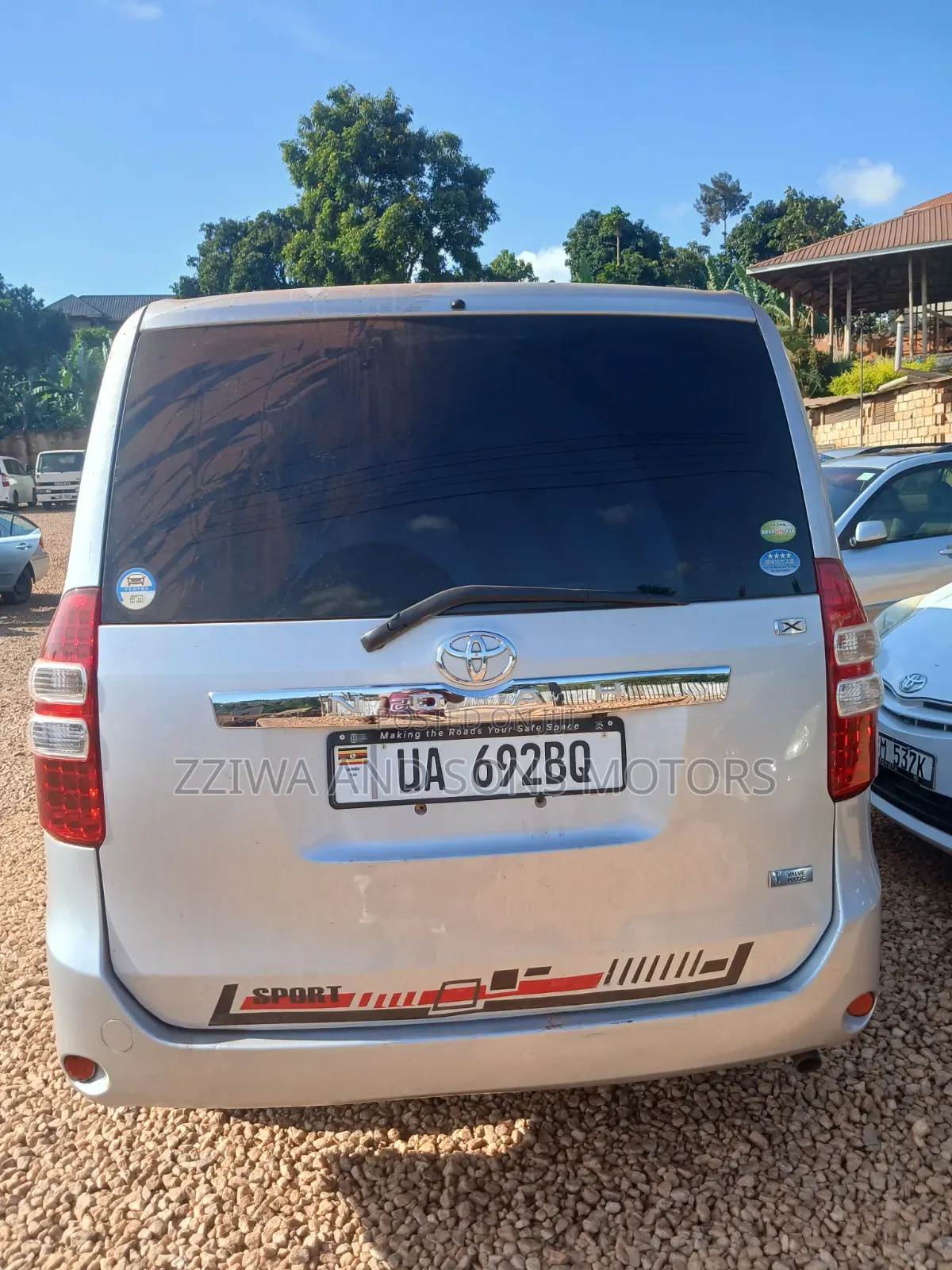 Toyota Noah 2.0 FWD (8 Seater) 2018 Silver