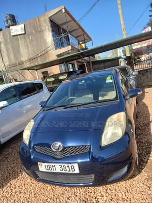 Toyota Vitz 1.5 FWD 5dr 2018 Blue