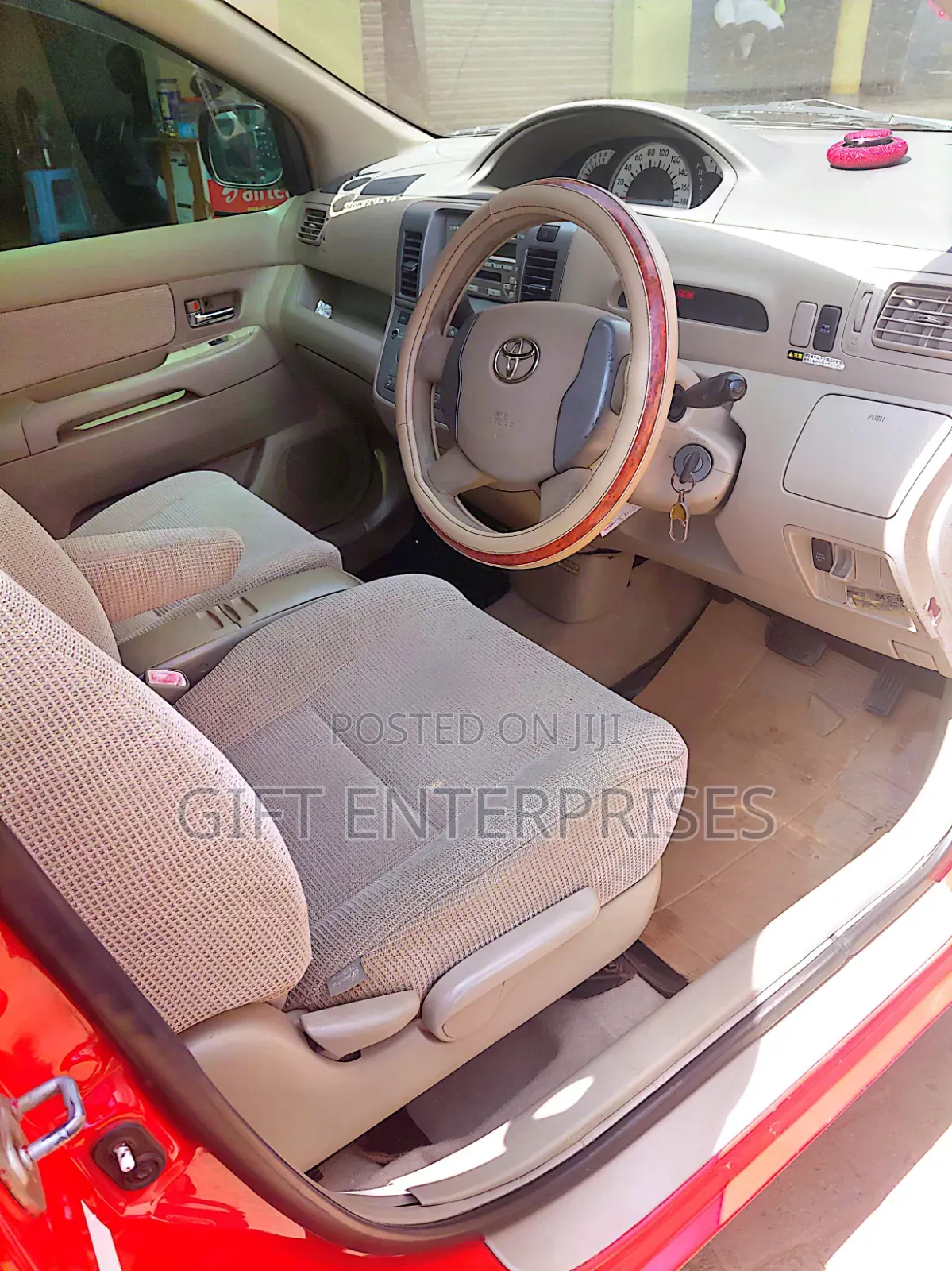Toyota Raum 2008 Red