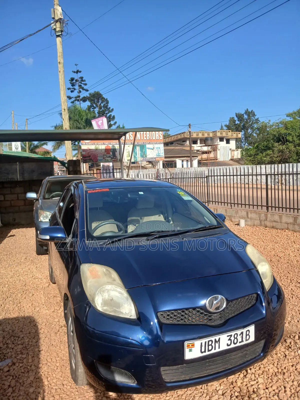 Toyota Vitz 1.5 FWD 5dr 2018 Blue
