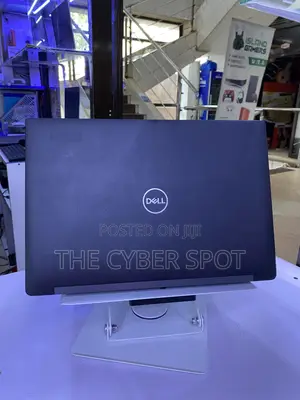Laptop Dell Latitude 7390 8GB Intel Core i5 SSD 256GB
