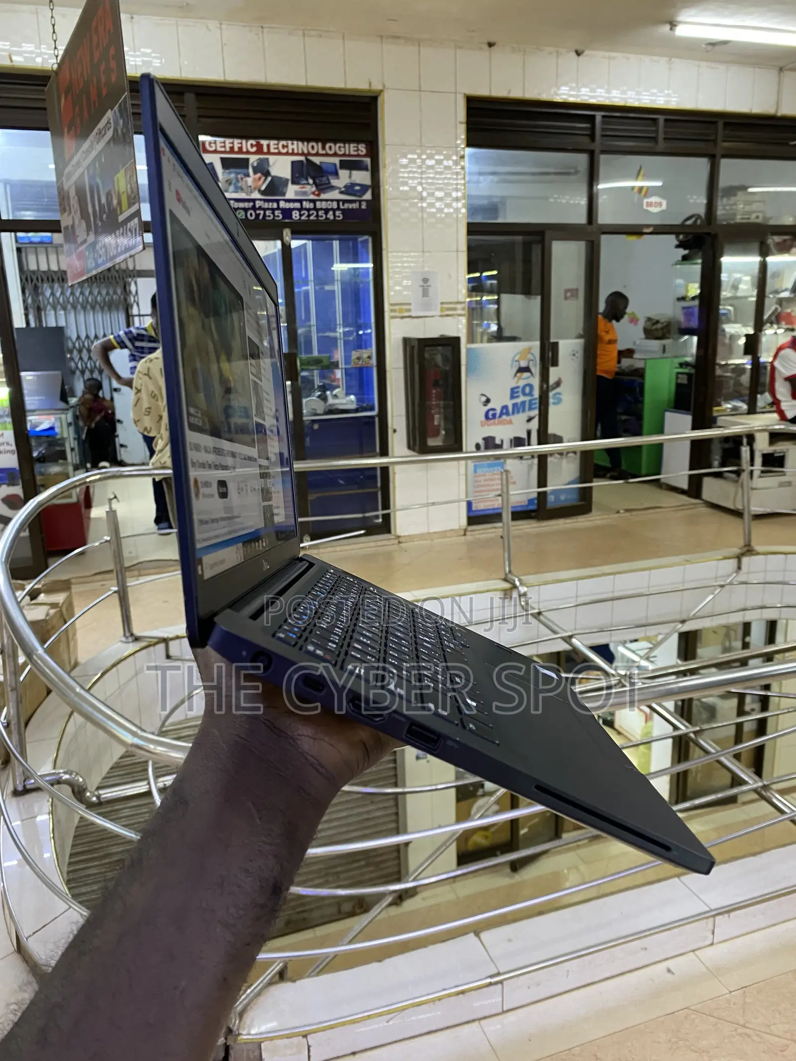 Laptop Dell Latitude 7390 8GB Intel Core i5 SSD 128GB
