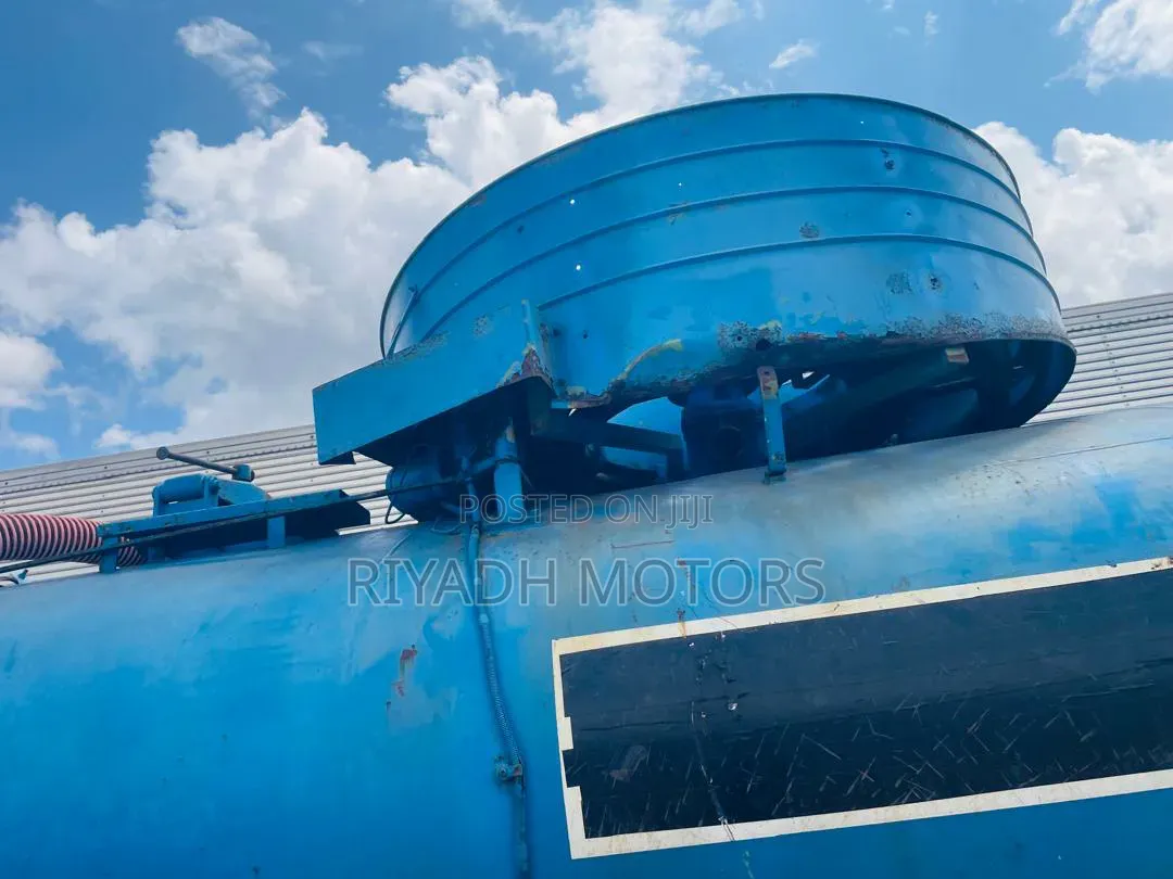 Isuzu Sewage Tank