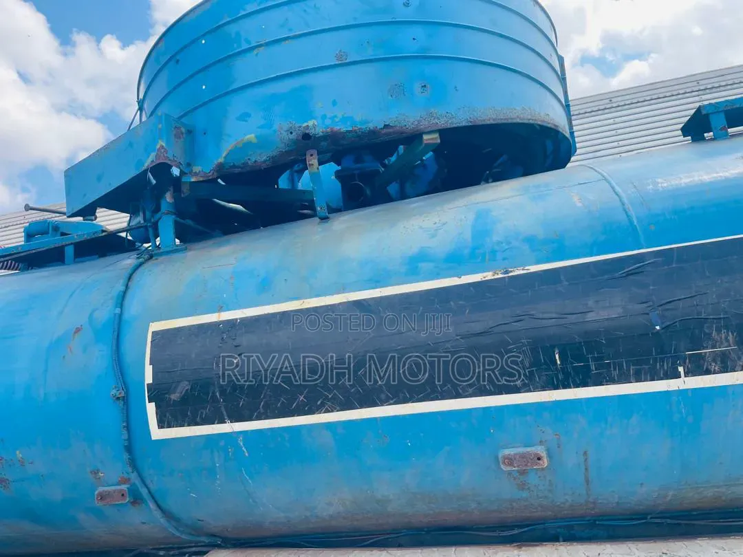 Isuzu Sewage Tank