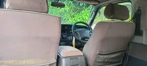 Toyota HiAce 1999 Grey