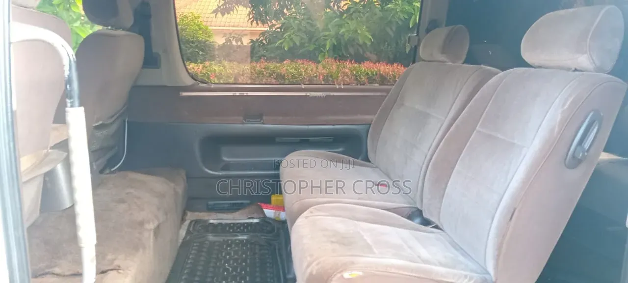 Toyota HiAce 1999 Grey