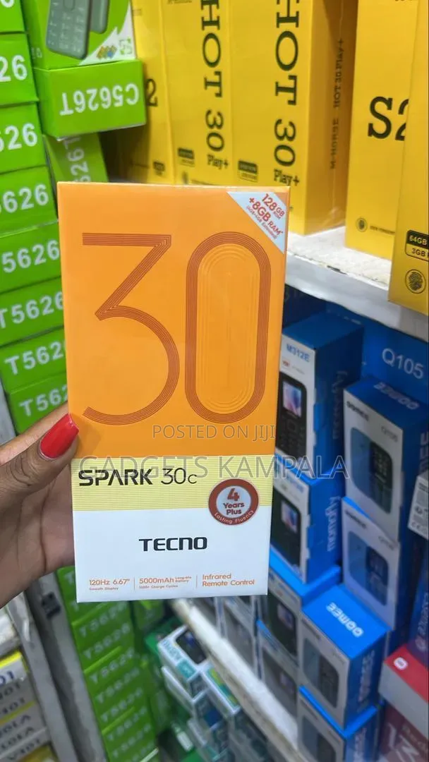 New Tecno Spark 30C 128 GB White