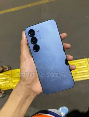 New Tecno Camon 40 Pro 5G 256 GB Blue