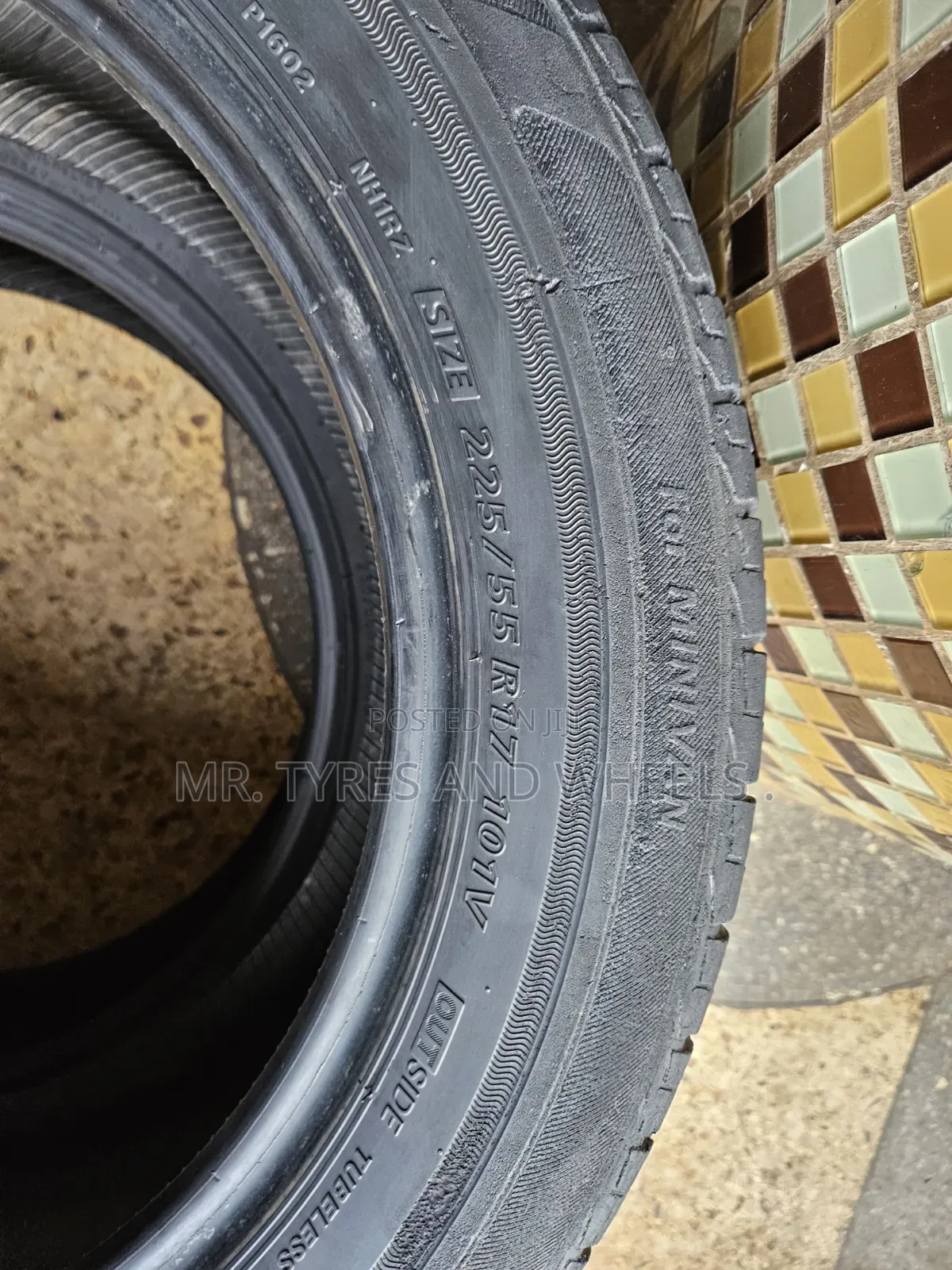 225 55 R17 Bridgestone Japan Used but Still Gd Tires.