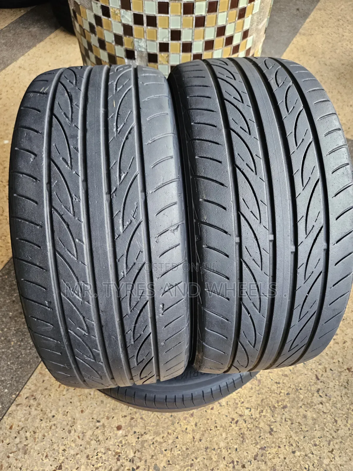 225 40 R18 Yokohama Japan Imported Tires 4rm Japan Cam on Take It.