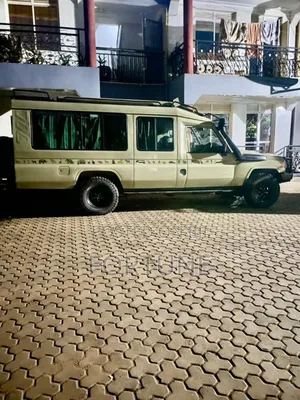 Safari Landcruiser Hire Per Day