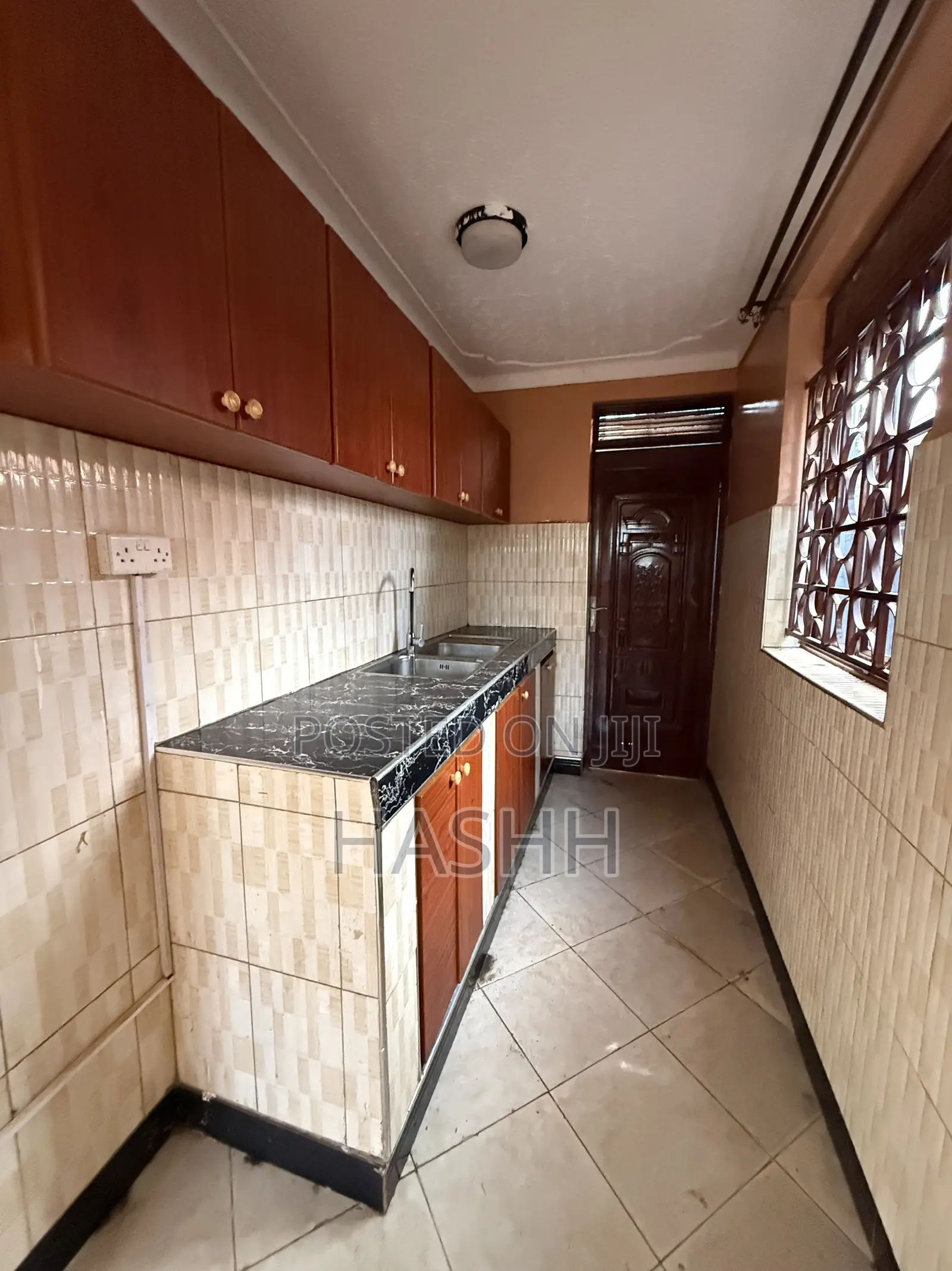 3bdrm House in Busabala, Central Division for rent