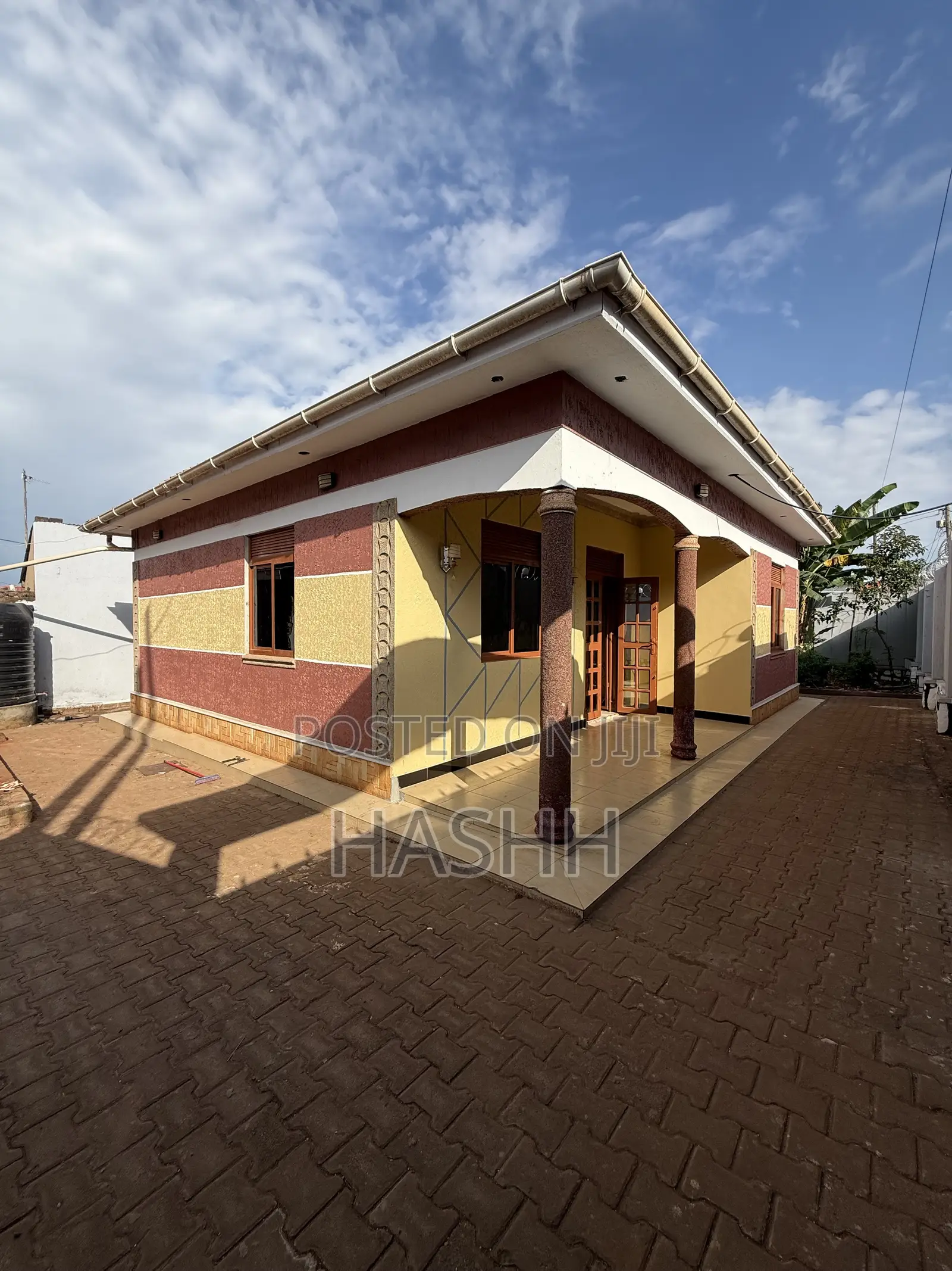 3bdrm House in Busabala, Central Division for rent