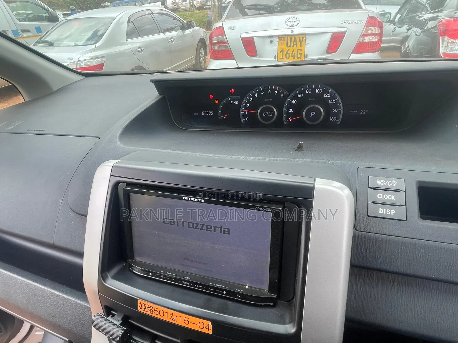 Toyota Noah 2.0 143hp AWD (7 Seater) 2013 Silver