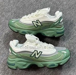 New Balance 1000 Cream, Green