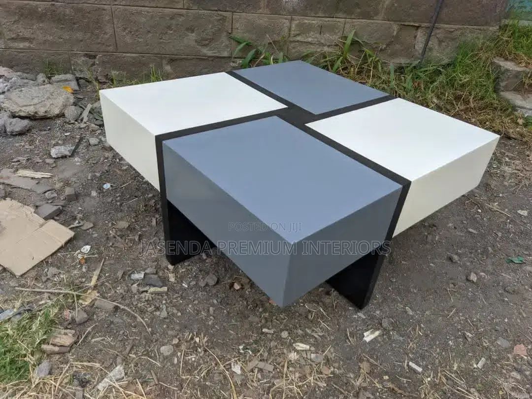 Centre Tables/Classic Center Table/Center Tables/Coffee Table/Table315