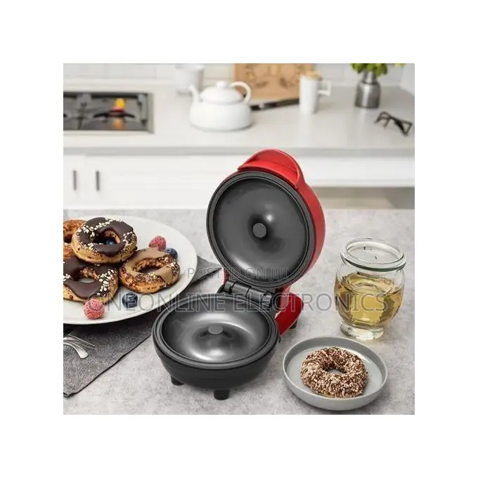 Donut Maker in Red.