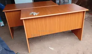 Office Table/Office Table/Officetable/Officetable/Offices Tables/T105a