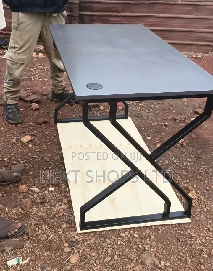 Office Table/Office Table/Officetable/Officetable/Offices Tables/T110a