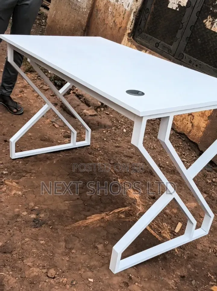 Office Table/Office Table/Officetable/Officetable/Offices Tables/T113b