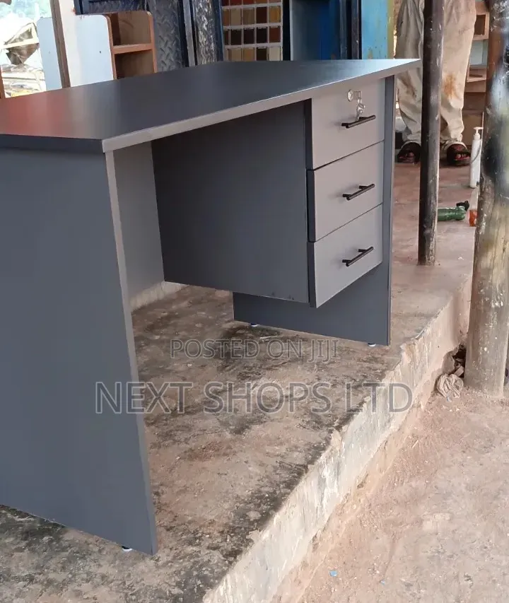 Office Table/Office Table/Officetable/Officetable/Offices Tables/T115a
