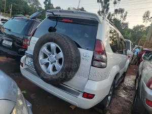 Toyota Land Cruiser Prado 2014 White