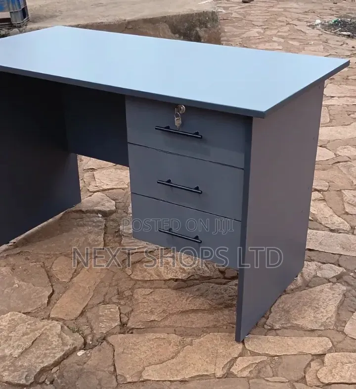 Office Table/Office Table/Officetable/Officetable/Offices Tables/T124
