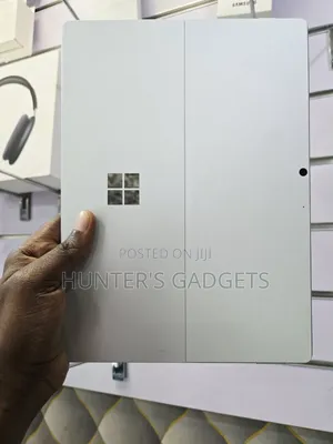 Laptop Microsoft Surface Pro 8 8GB Intel Core i5 SSHD (Hybrid) 256GB