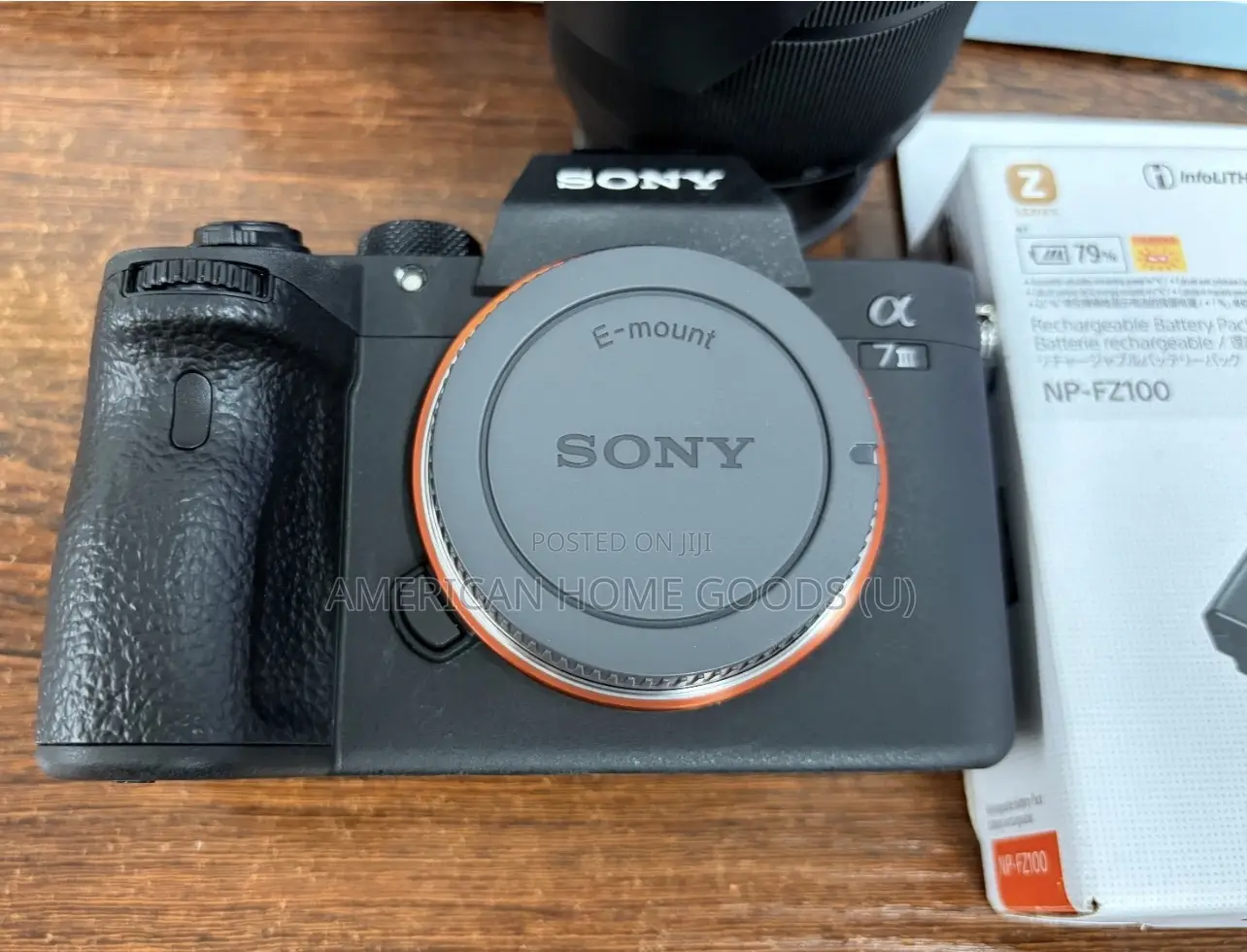 New Sony Alpha A7 Iii 24.2mp Digital Camera Black With Fe 28-70mm Lens