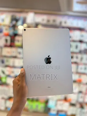 New Apple iPad Pro 12.9 (2022) 64 GB Green