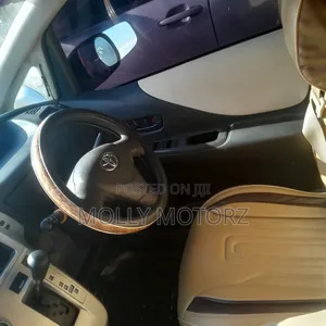 Toyota Ractis 2006 Silver