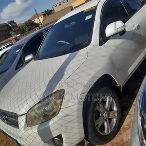 Toyota Vanguard 2002 White