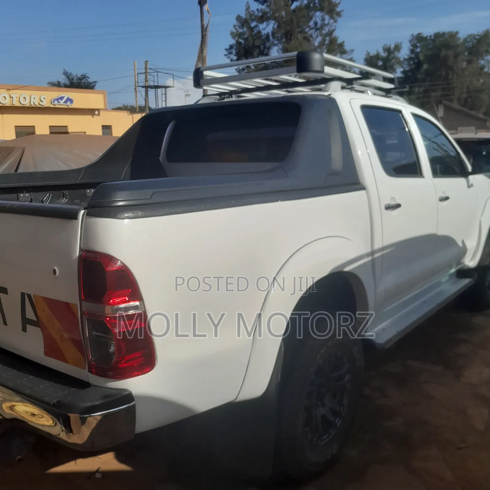 Toyota Hilux 2.5 Cab 2005 White