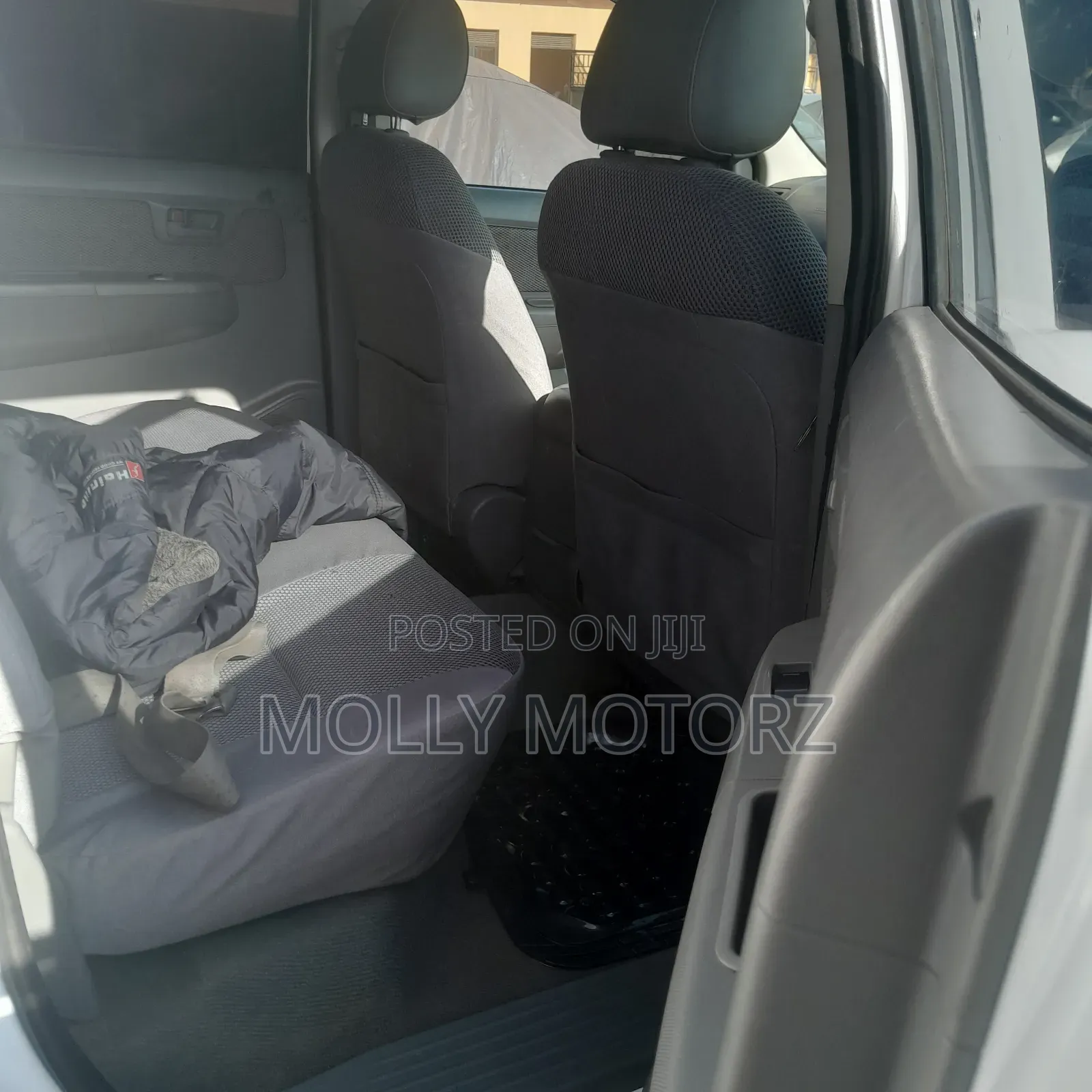 Toyota Hilux 2.5 Cab 2005 White