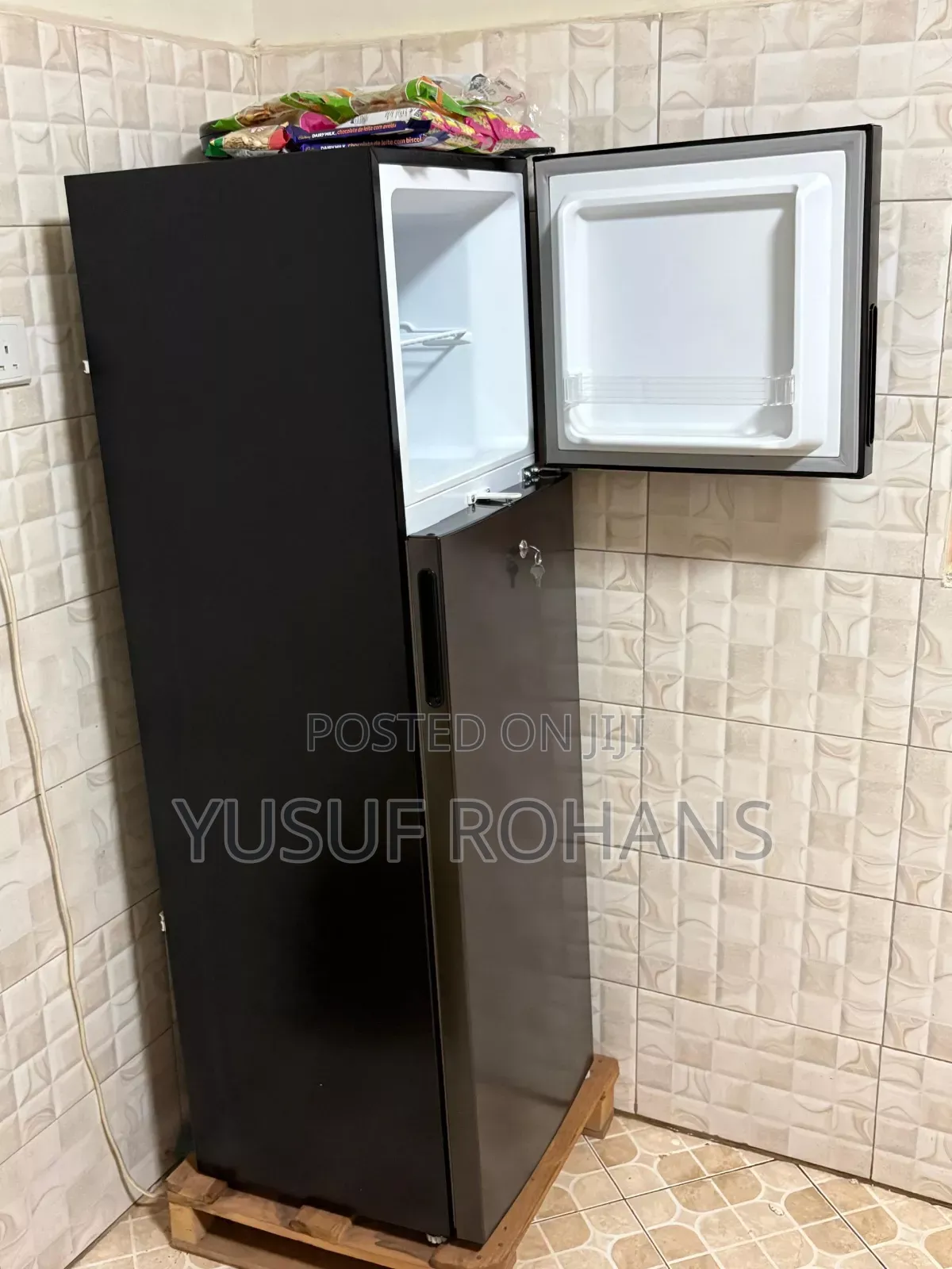 260l Changhong Double Door Fridge Used for 5 Months