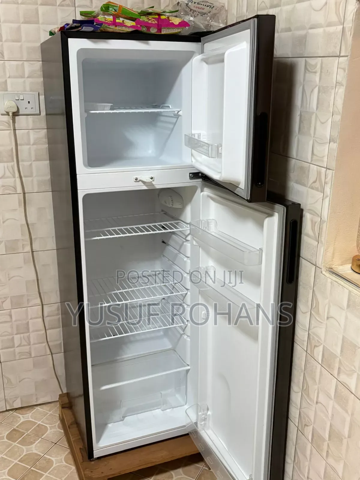 260l Changhong Double Door Fridge Used for 5 Months