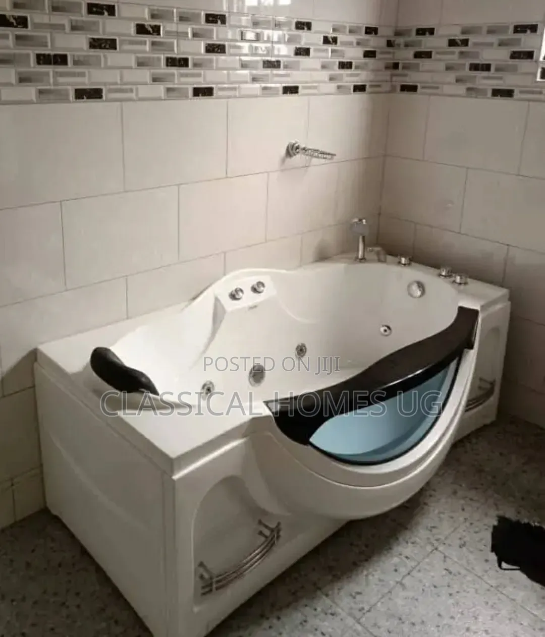 5bdrm Duplex in Kira, Central Division for rent