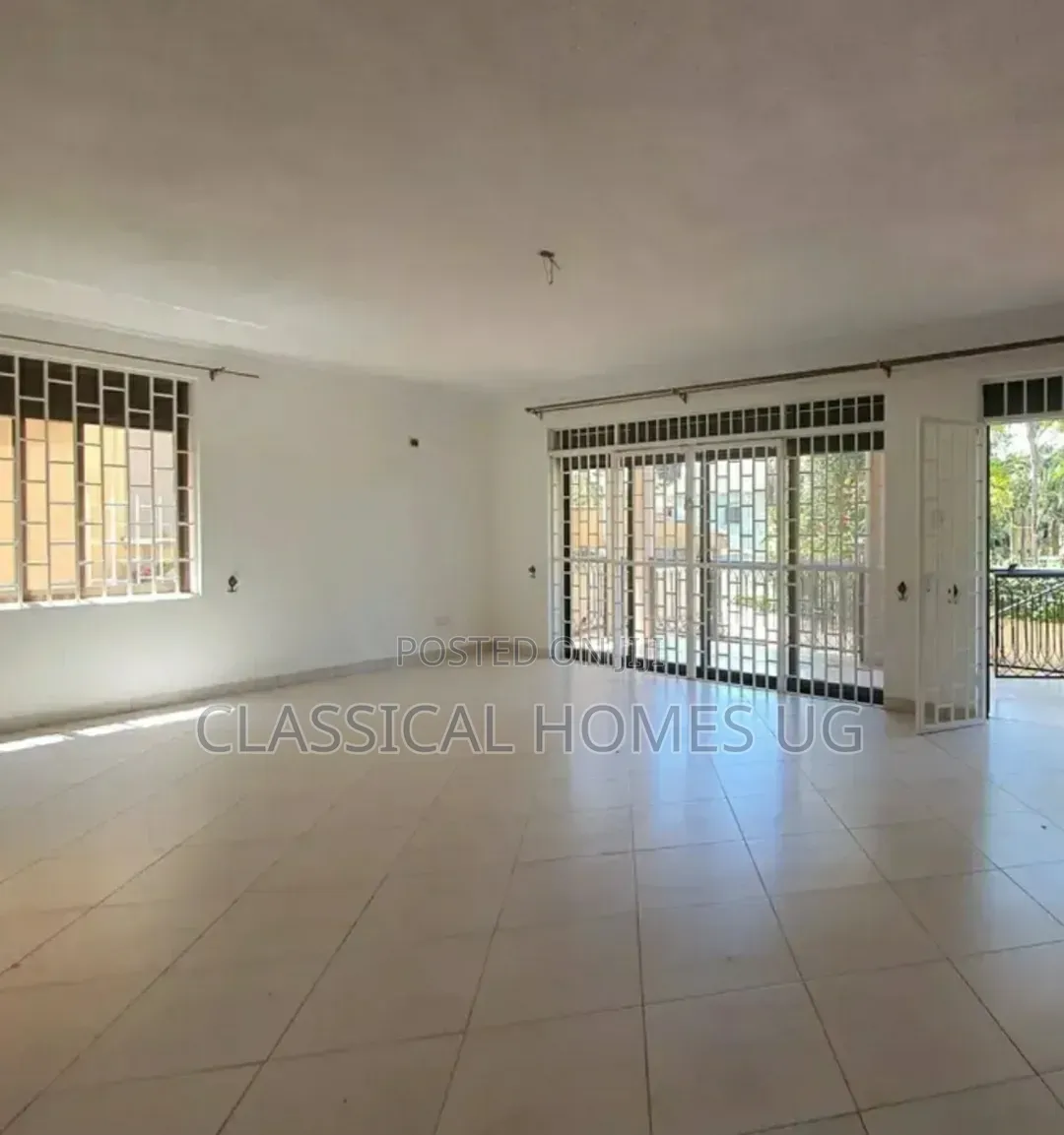 5bdrm Duplex in Kira, Central Division for rent