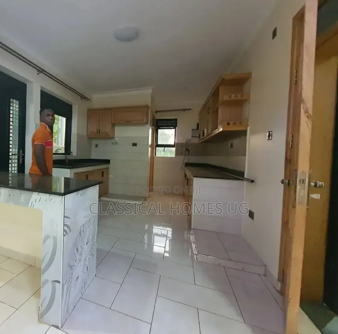 2bdrm Apartment in Kyambogo, Central Division for rent