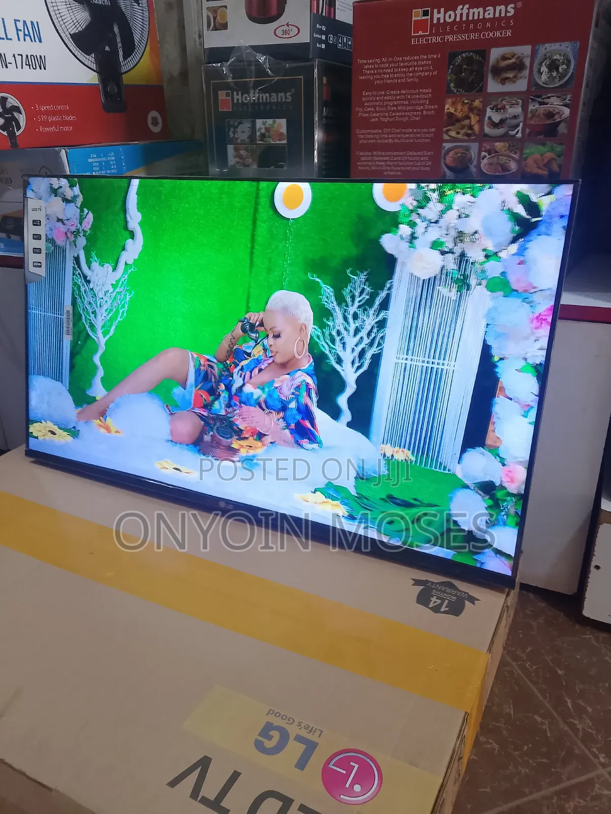 Digital Lg 43 Flat Screen Tv With Inbuilt Decoder
