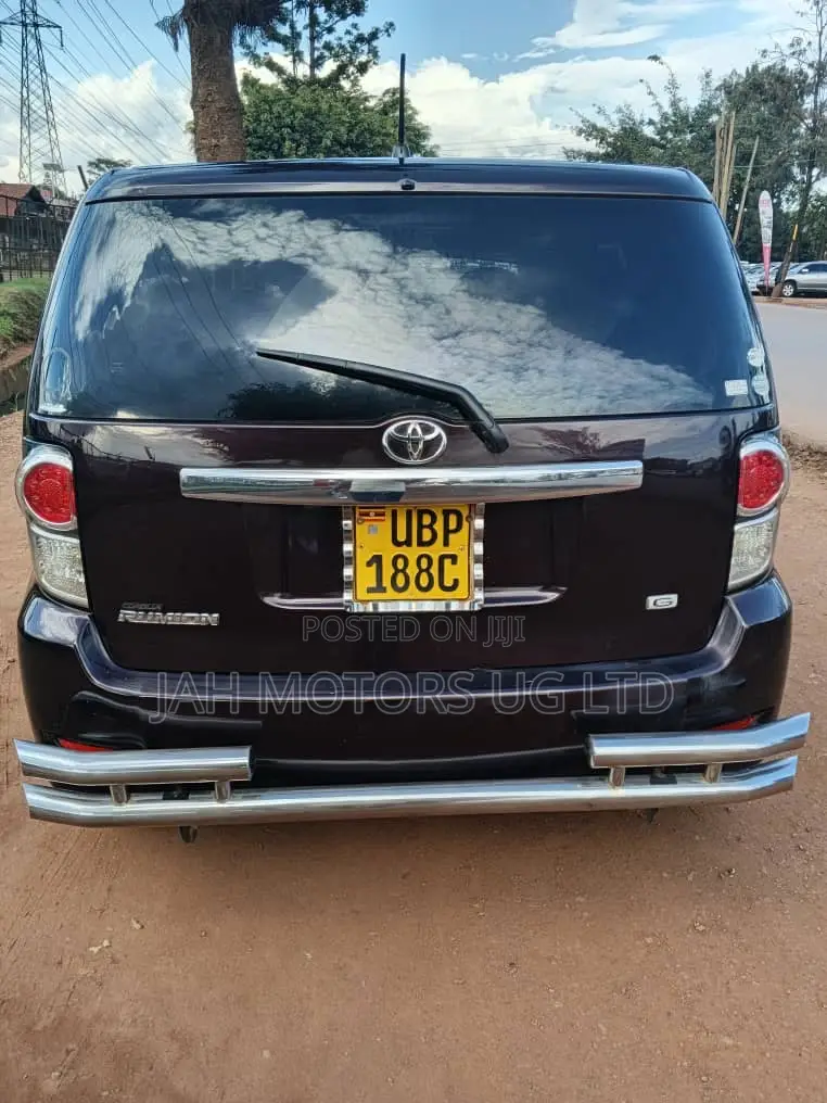 Toyota Corolla Rumion Hatchback 1.5 FWD 2010 Maroon
