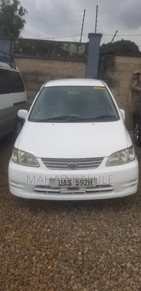 Toyota Corolla Spacio 2002 White