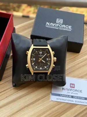 Navy Rubber Watch