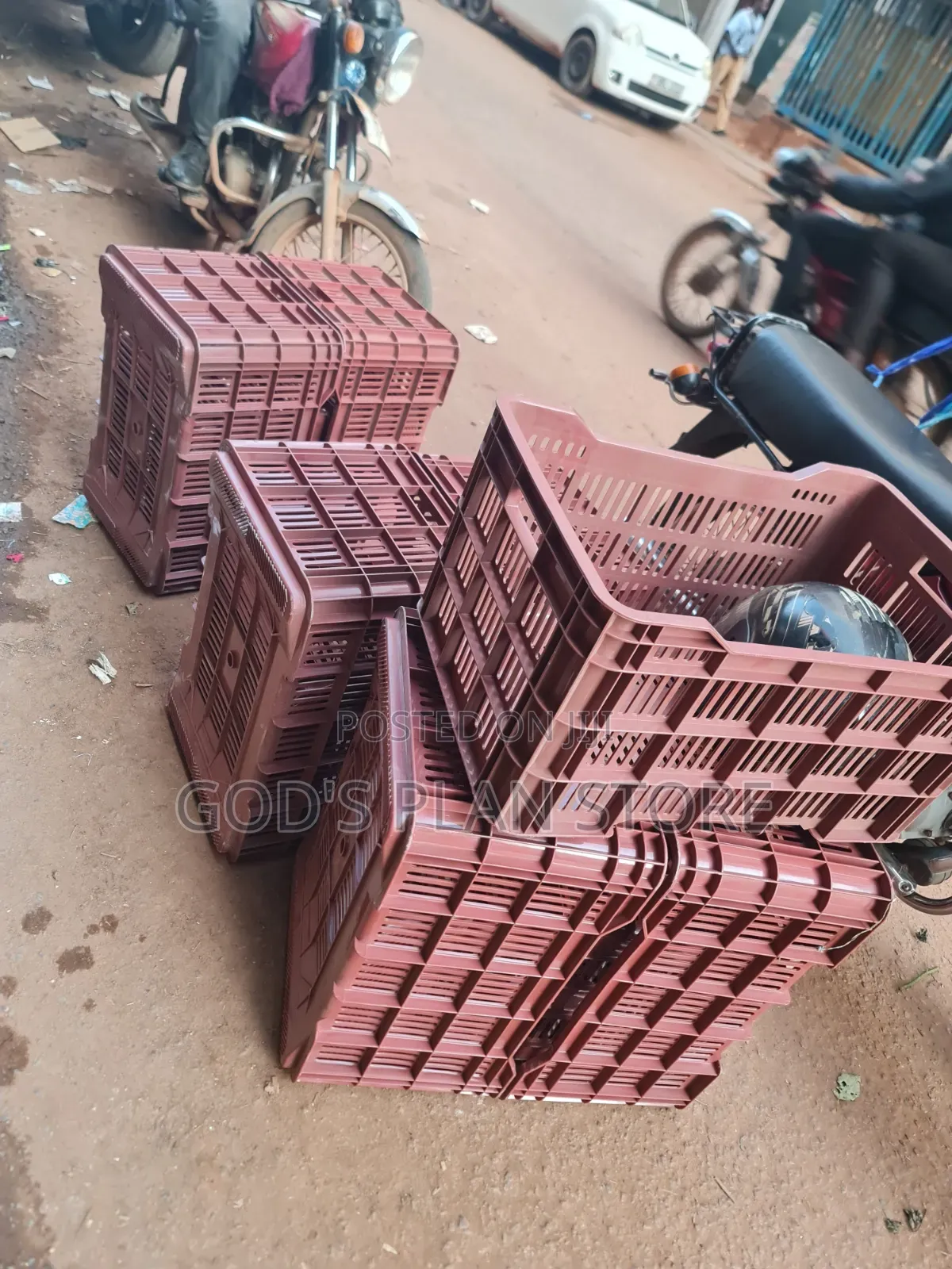 Maroon Color Plastic Crates Plastic Crates