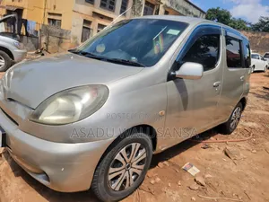 Toyota Fun Cargo 2008 Silver